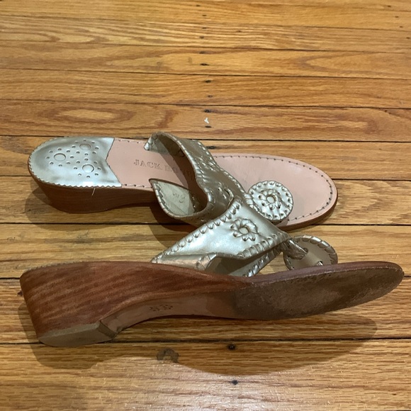 Jack Roger’s mini wedge sandal - Picture 3 of 8